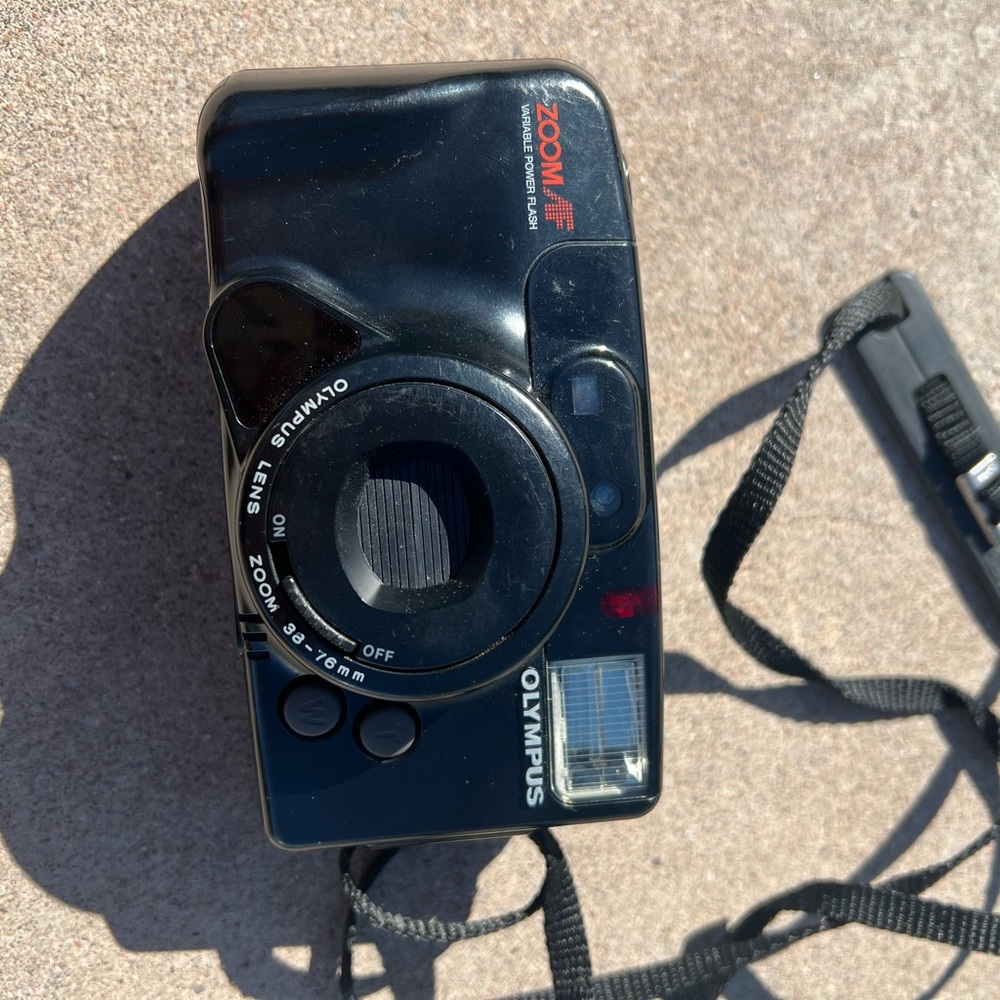 Olympus InfinityZoom210 film camera